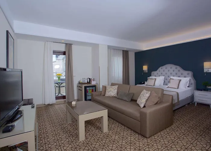 Ramada By Wyndham Istanbul Taksim