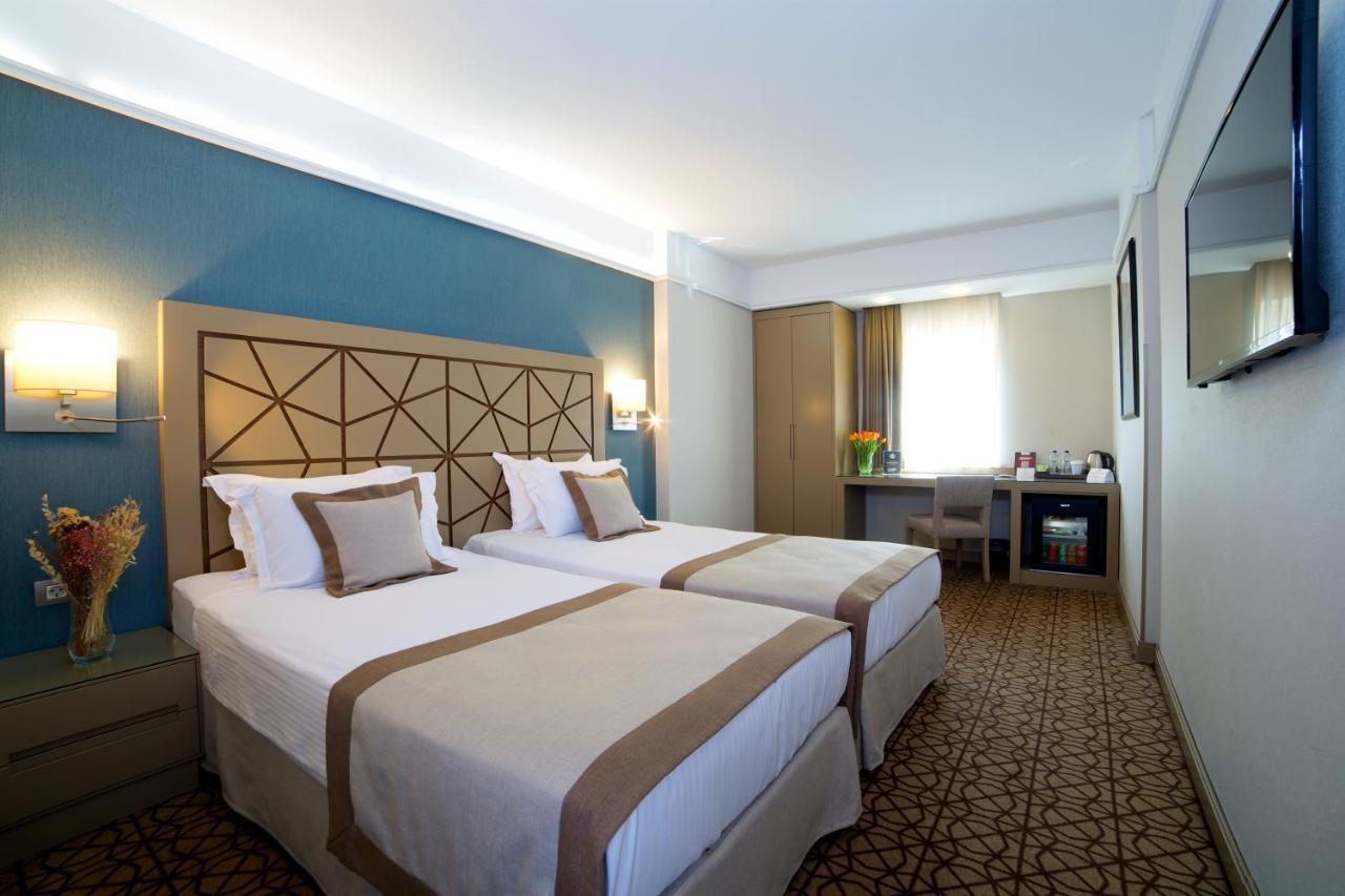 Ramada By Wyndham Taksim Отель