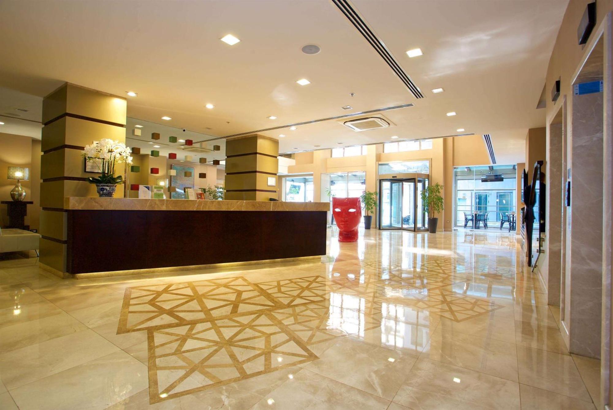 Ramada By Wyndham Taksim 4* Стамбул